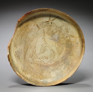 Assiette profonde avec faucon, lapin et feuillage, 1100s