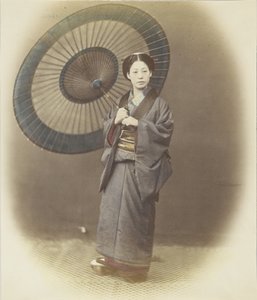 Femme japonaise avec parapluie